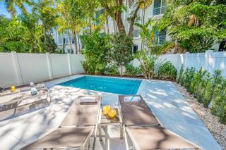 Townhouse Heated Pool Centrally Located Malibu Key Two - 3