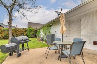 Private Yard and Outdoor Pool Spacious Prosper Home - 9