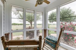 Elevated Farmhouse Getaway in Thorndale - 1