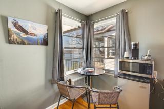Pool, Lake & Views! Prime Studio By Bagnell Strip - 6