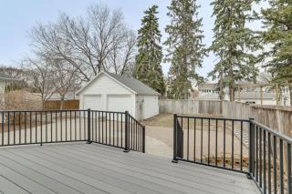 Walk to Dtwn Rochester Home, Private Deck and Yard! - 7