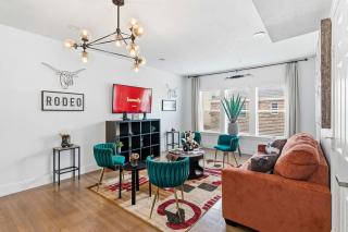 Country Themed Houston Apartment - 9