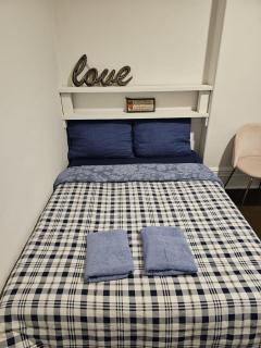 RONALDO'S FIFA WORLDCUP STAY-Fast Wifi-Direct Transit to Matches - 3