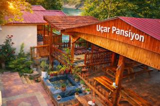 Kapuzbaşı Şelaleleri Uçar pansiyon - 0