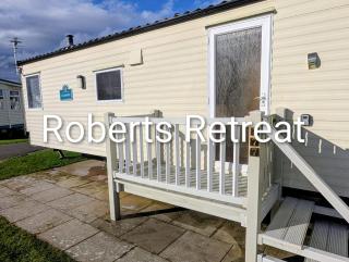 Roberts Retreat Marine Holiday Park - 9