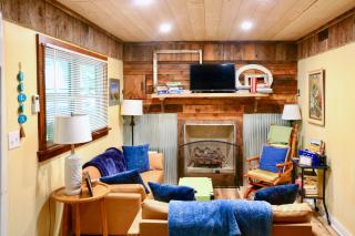 Rustic Hideaway with Fire Pit Less Than 1 Mi to River! - 9