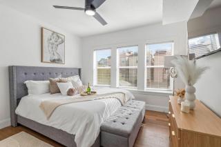 Elegant 2BR Escape In Houston - 7