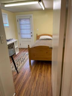 Private Twin Bed Room & Shower - 2