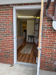 Private Twin Bed Room & Shower - 7