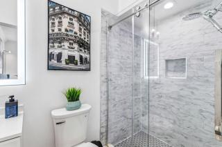 Luxury 2BR In Houston - 4