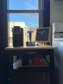 Cozy Chicago 3bd Apt - free parking & fast WiFi! - 8