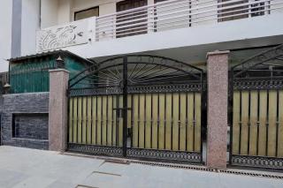 Super Townhouse Sector 46 Huda Market - 6