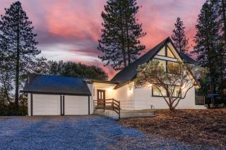 A Modern Hideaway - with hot tub, game room, and more - 4