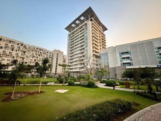 DHA PENTASQUARE LUXURY APARTMENTS By ALVIS SUITE - 0