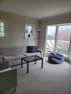 Cozy Private Suite in Vancouver - 2