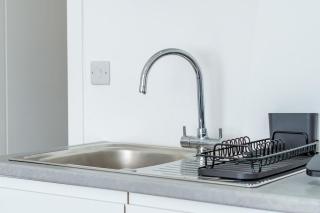 Modern Stylish London 1-Bed Flat 1 - Free Parking - Near Station - 4
