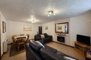 Seaside Cottage In Beautiful Hemsby, Norfolk By The Beach Ref 99007J - 2