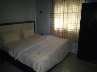 De Sky Comfort Hotel and Suites - 2