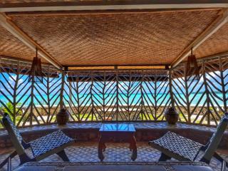 Rumah Tua Beachfront House of Character - 2