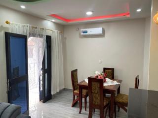 Studio au goudron à Nsimeyong Yaoundé - 1