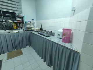 Laman Biru Azalea - 3