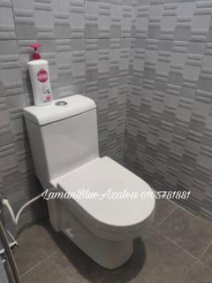 Laman Biru Azalea - 1