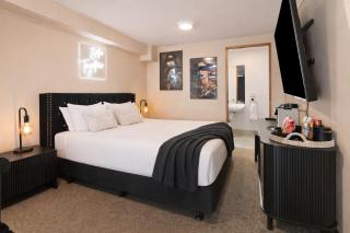 Lake Cinema Studio in Queenstown CBD! - 7