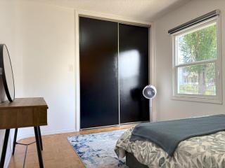 3-BR Elegant House by UofA Hospital - 8