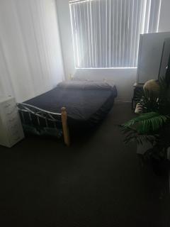 Room in a 2bed Demi-Apt - 0