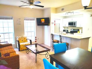 Sun Ray #1A - Pet Friendly, 3min Walk to Beach - 3