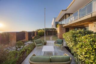 Bayside Vista - Step Onto Sand Proximity to CBD & Peninsula - 5