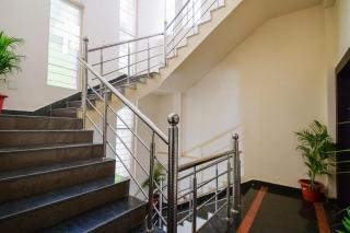 Hotel O Luxury Inn - 1