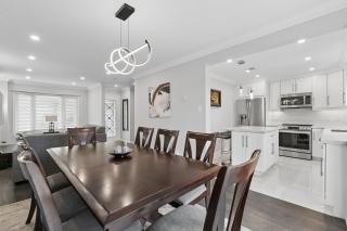 3-bedroom Home in Mississauga - 1