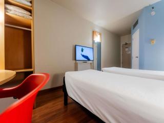 ibis Joinville - 8