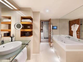 Sofitel Queenstown Hotel & Spa - 7