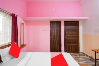 Hotel O Luxury Inn - 8