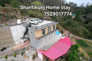 ShantiKunj Homestay Nearby Morni Hills Waterfall - 0