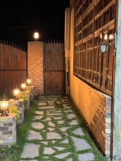 Moon Valley Guest House - 3