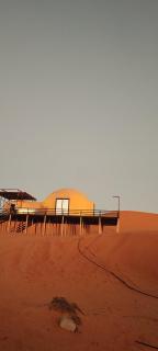 The space domes camp - 1