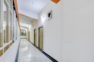 Super OYO Townhouse Awleshpur Crossway Varanasi Formerly Ganga Vatika - 6