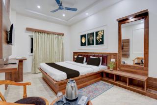 Super OYO Townhouse Awleshpur Crossway Varanasi Formerly Ganga Vatika - 8