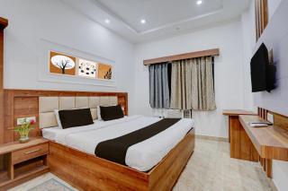 Super OYO Townhouse Awleshpur Crossway Varanasi Formerly Ganga Vatika - 9