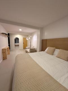 RA Suites - 1