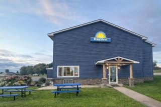 Days Inn by Wyndham Fergus Falls - Fergus Falls - 0