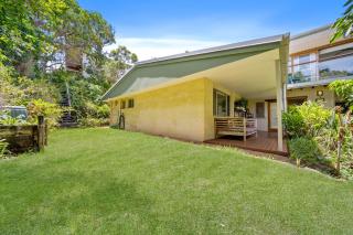 Dragonflies on Billa - 9