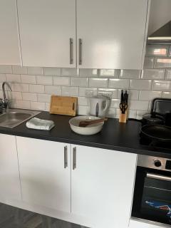 1A Central Bedford Apartment - 1