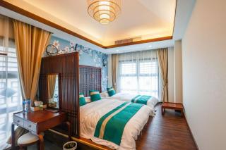 Book and Bed-ChongMing - 2