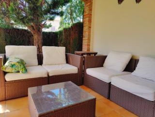 Coqueto adosado planta baja con pequeño jardín privado y salida a piscina - 5