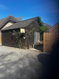 Smugglers Cottage Barn Conversion AONB with Pool & Jacuzzi Pets are free - 9