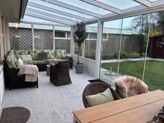 Strandnahes Nr 156 Ferienhaus mit traumhaften Wintergarten und uneinsehbaren, grossen Garten, Eckgrundstück - 0